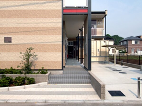 レオパレスNAGISAの物件内観写真